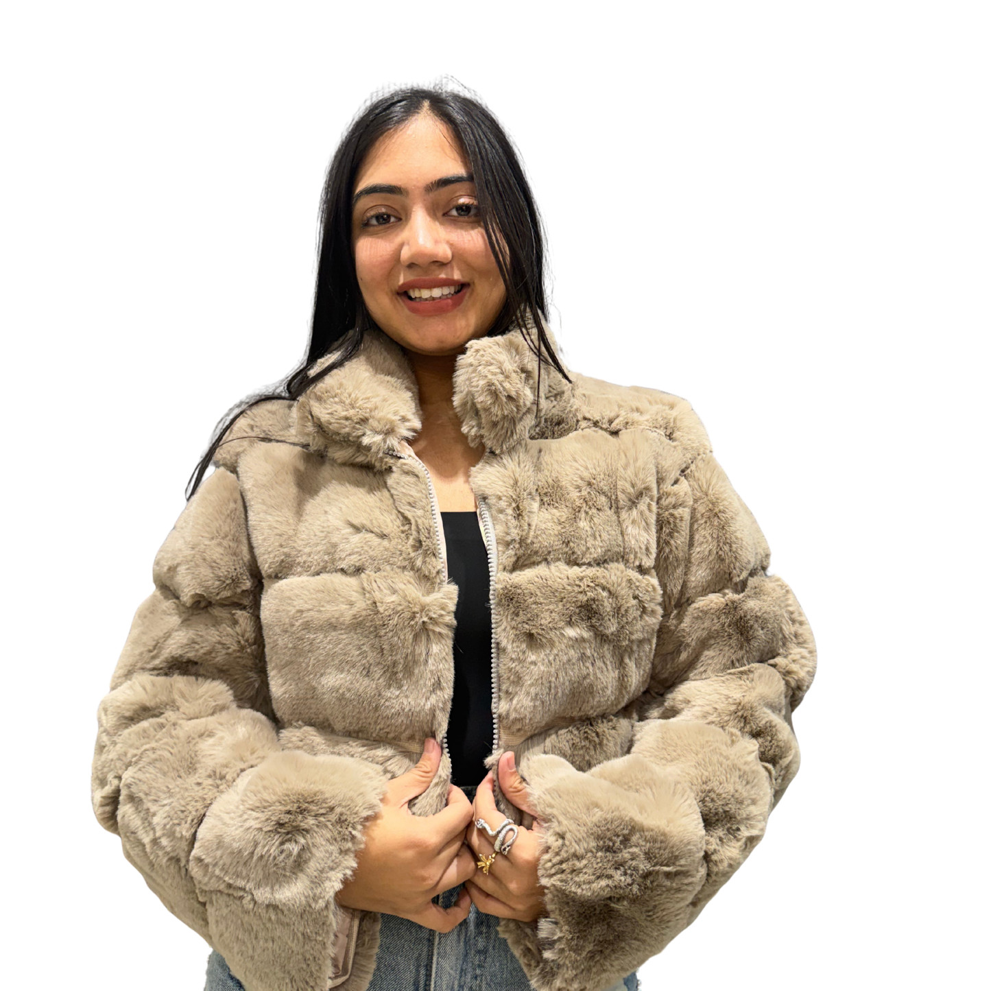 CloudSoft™ Women’s Plush Faux Fur Cropped Jacket – Warm Beige